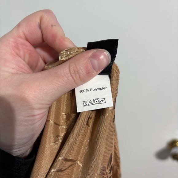 🎉4/30$🎉 SHEIN Rose Gold Satin Off-Shoulder Dress ✨ - Picture 5 of 6